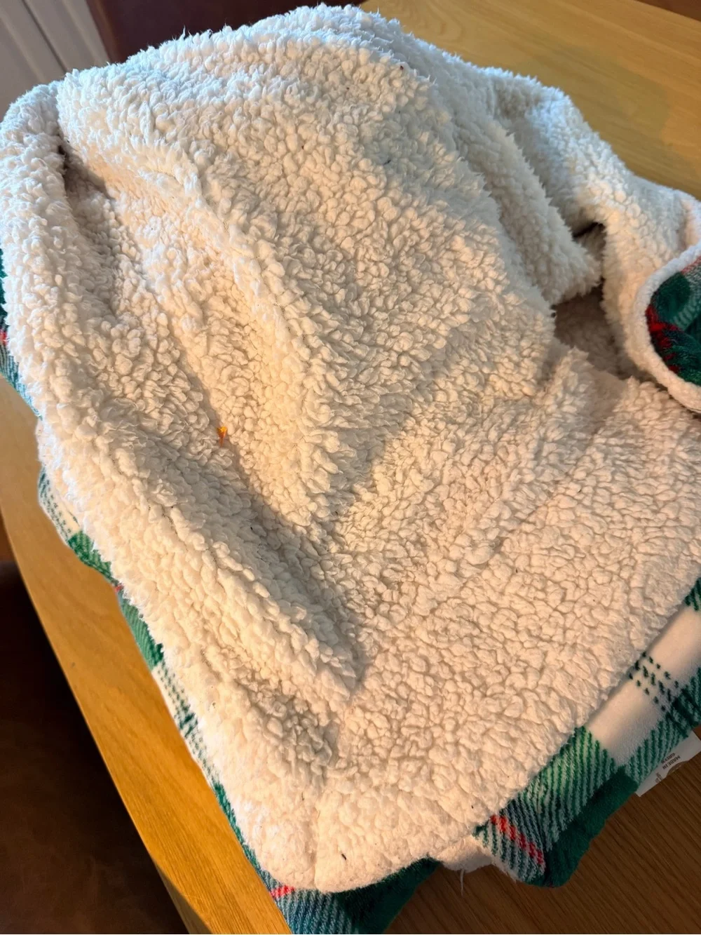 Cozy Green Plaid Sherpa Throw Blanket - threshold 50”x60”